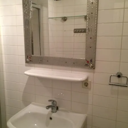 Studio Jordaanplein 2*