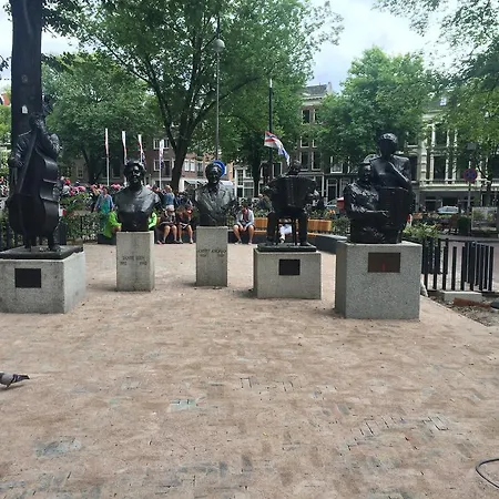 Studio Jordaanplein 2*