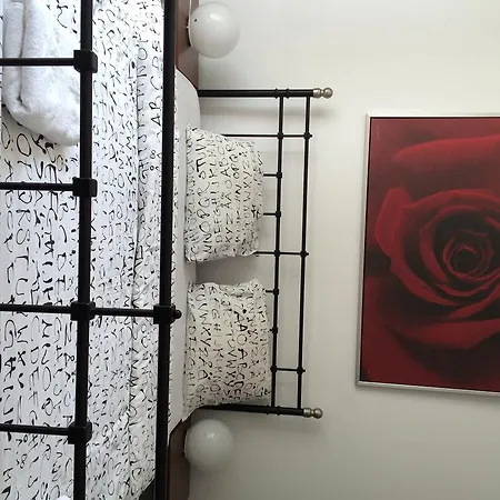 Studio Jordaanplein Bed and breakfast 2*
